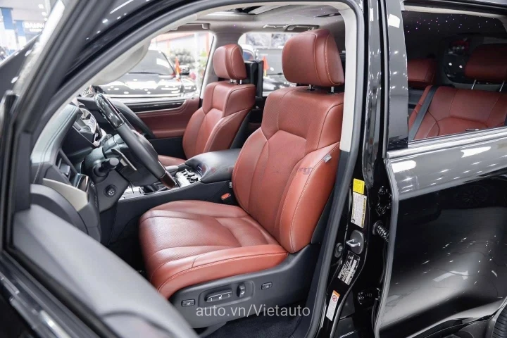 Lexus LX 2018