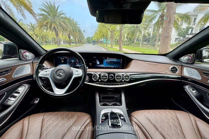 Mercedes-Benz S-Class 2020