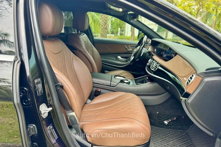 Mercedes-Benz S-Class 2020