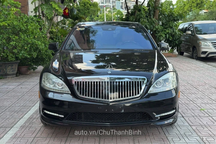 Mercedes-Benz S-Class 2010