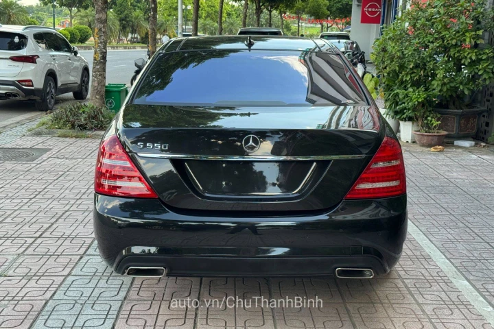 Mercedes-Benz S-Class 2010