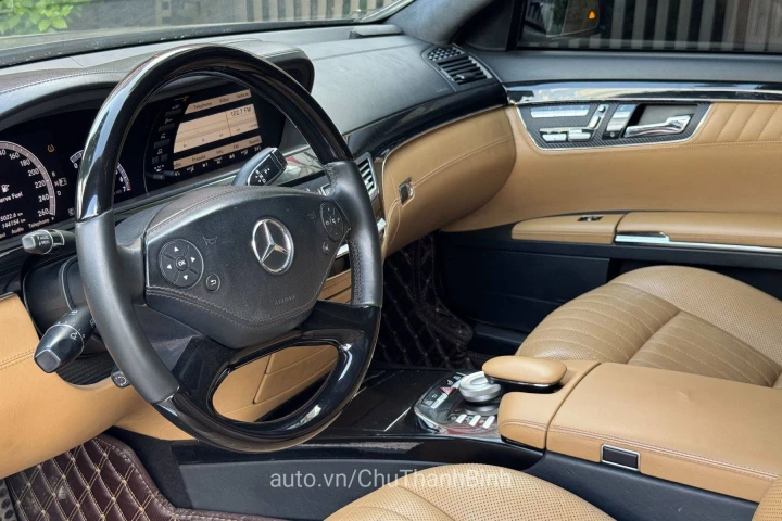 Mercedes-Benz S-Class 2010