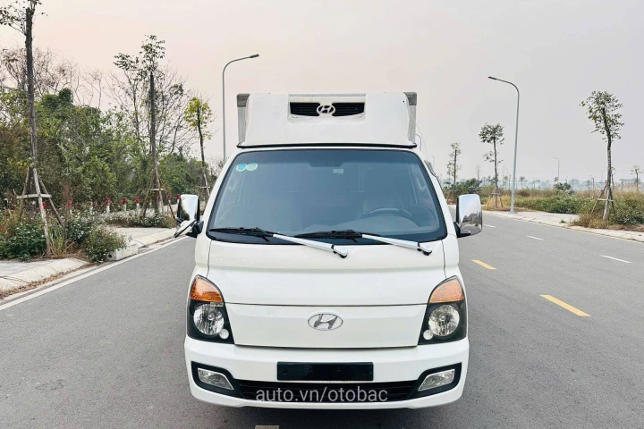 Hyundai Xe tải thùng 2015