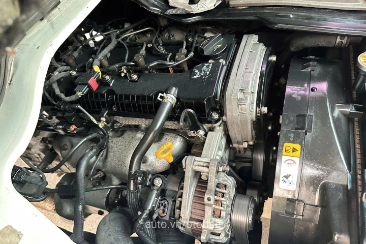 Hyundai Xe tải thùng 2015