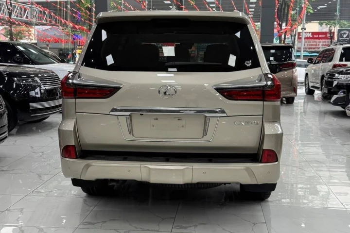 Lexus LX 2019