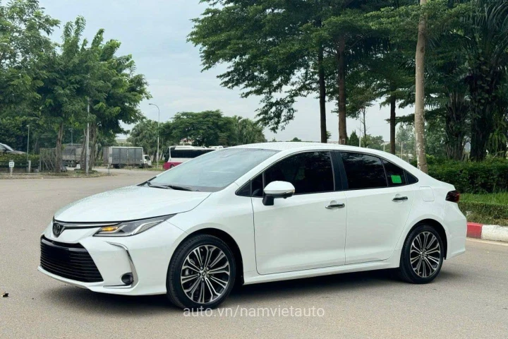 Toyota Corolla Altis 2023