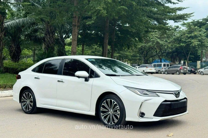 Toyota Corolla Altis 2023