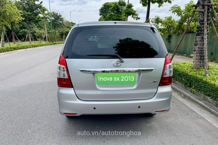 Toyota Innova 2013