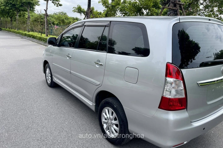 Toyota Innova 2013