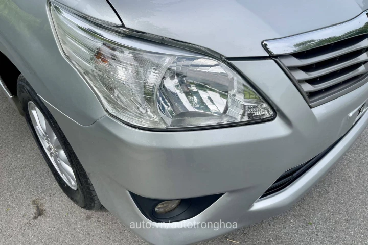 Toyota Innova 2013