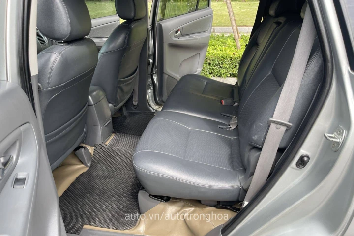 Toyota Innova 2013
