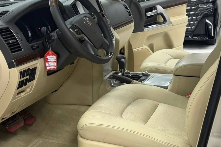 Toyota Land Cruiser 2016