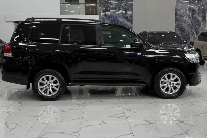 Toyota Land Cruiser 2020