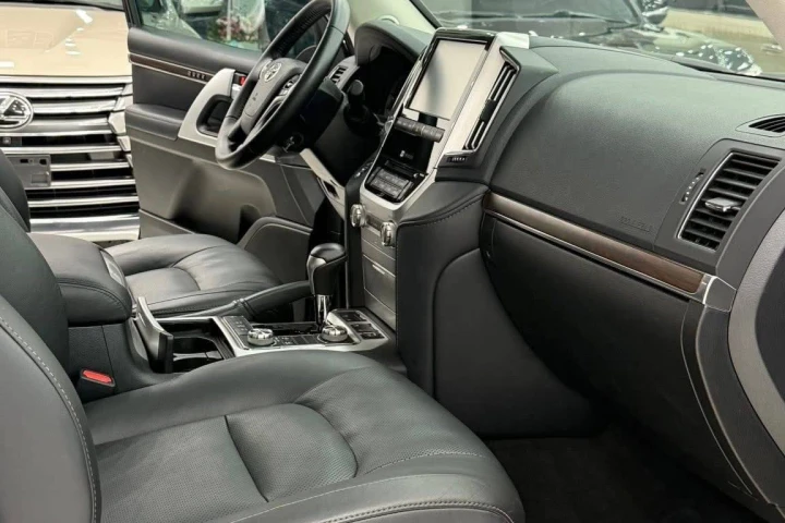 Toyota Land Cruiser 2020