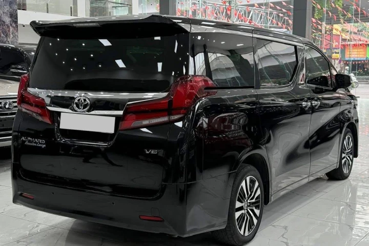 Toyota Alphard 2022