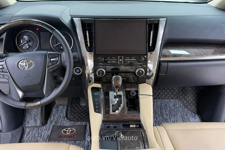 Toyota Alphard 2022