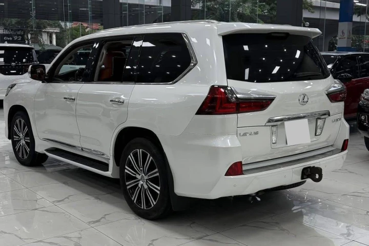 Lexus LX 2016