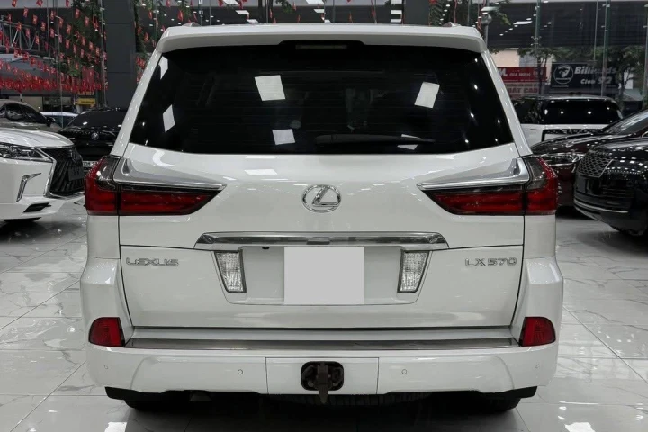 Lexus LX 2016
