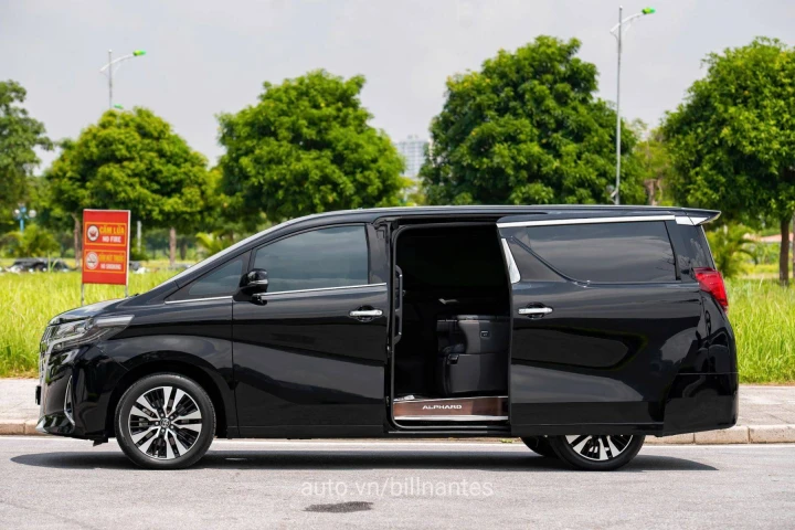 Toyota Alphard 2019