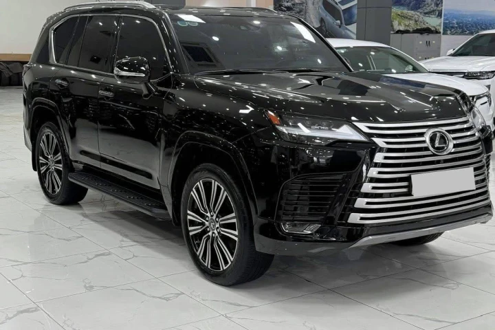 Lexus LX 2023