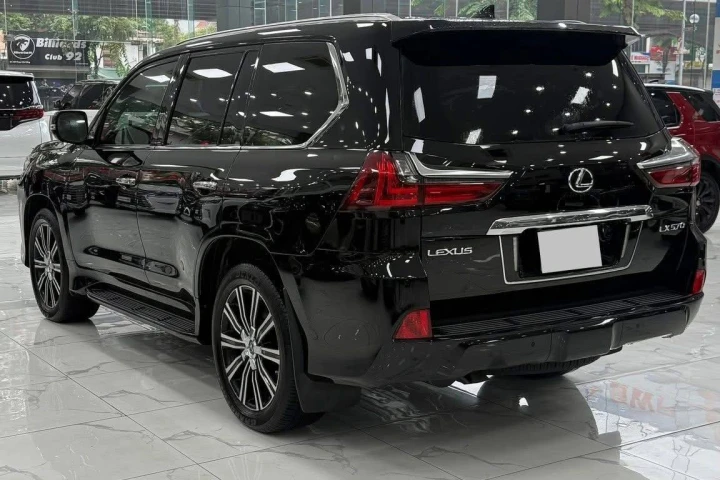 Lexus LX 2018