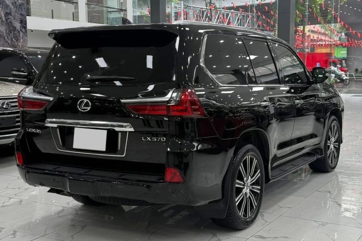Lexus LX 2018