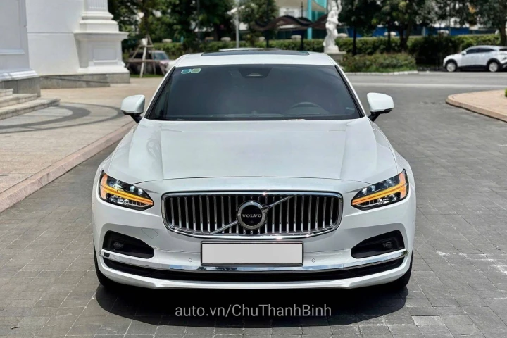 Volvo S90 2023