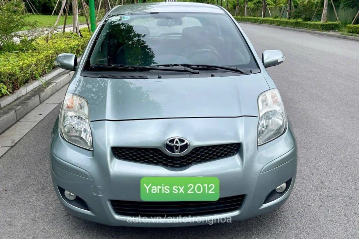 Toyota Yaris 2012