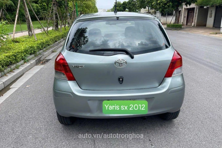 Toyota Yaris 2012