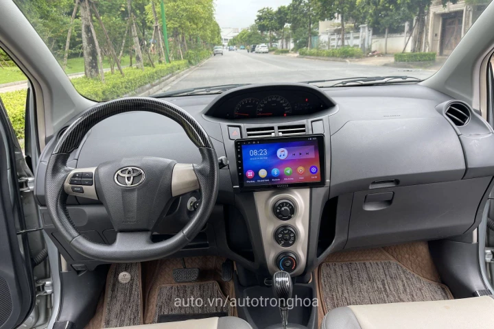 Toyota Yaris 2012