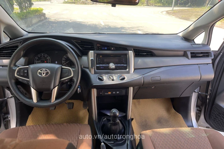 Toyota Innova 2017
