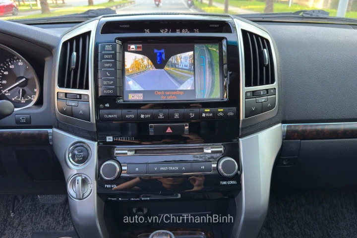 Toyota Land Cruiser 2014