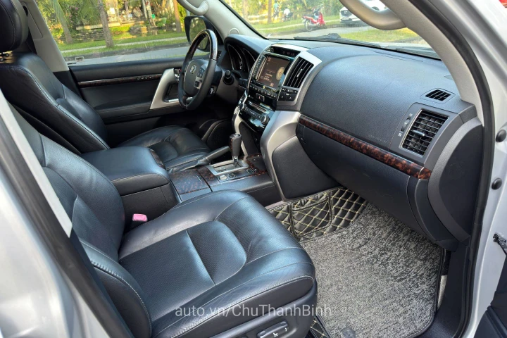 Toyota Land Cruiser 2014