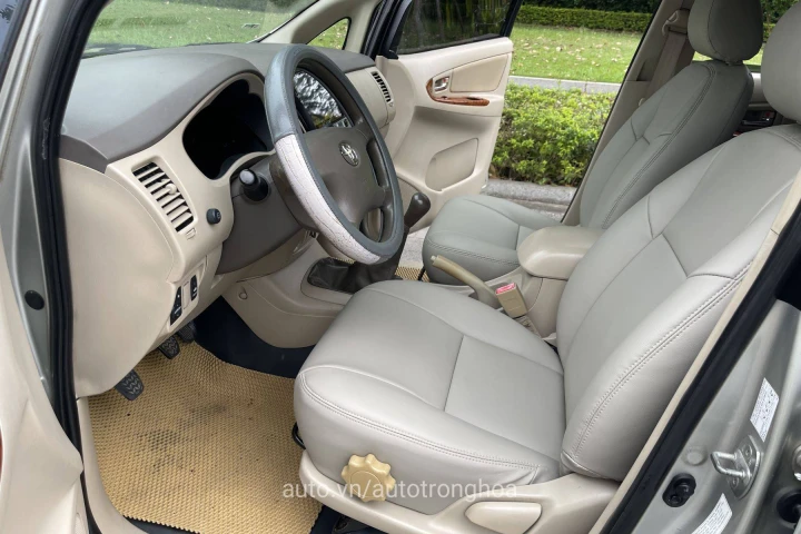 Toyota Innova 2008