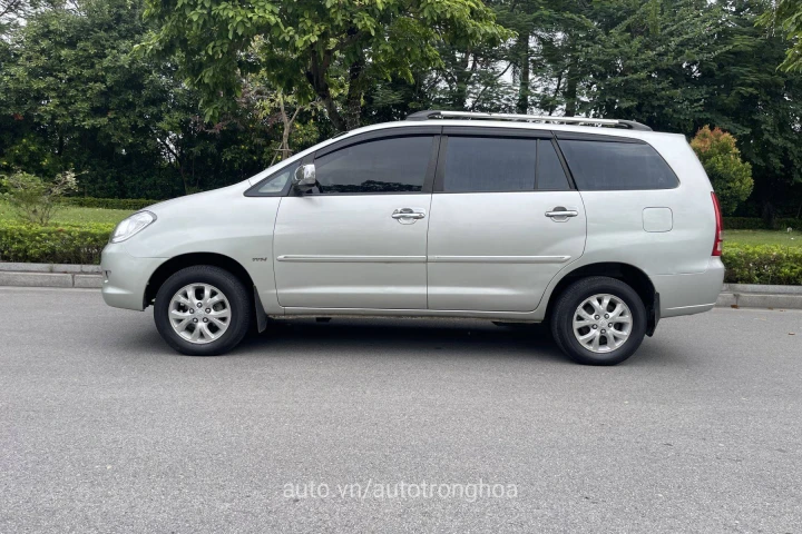 Toyota Innova 2008