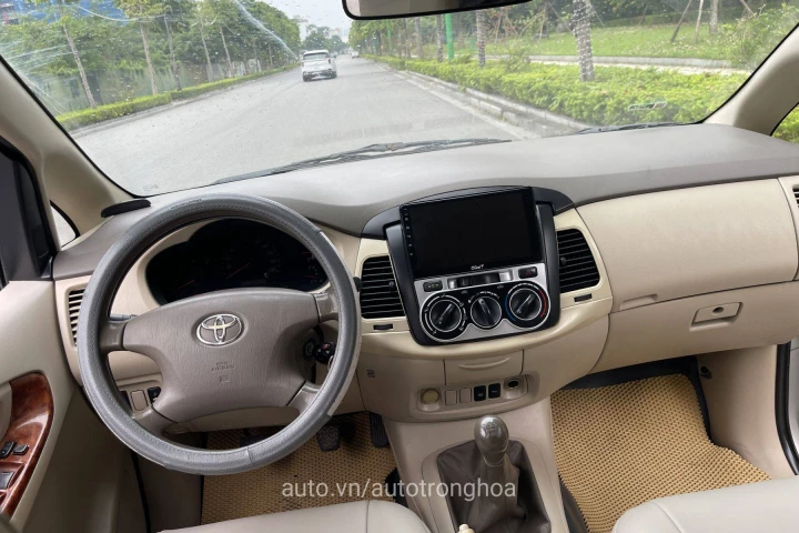 Toyota Innova 2008