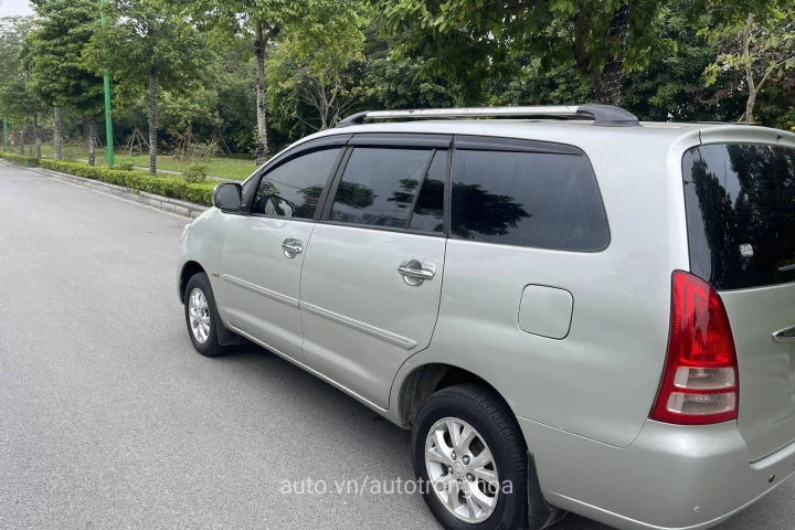 Toyota Innova 2008