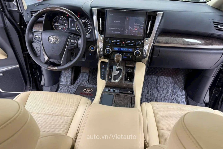 Toyota Alphard 2022