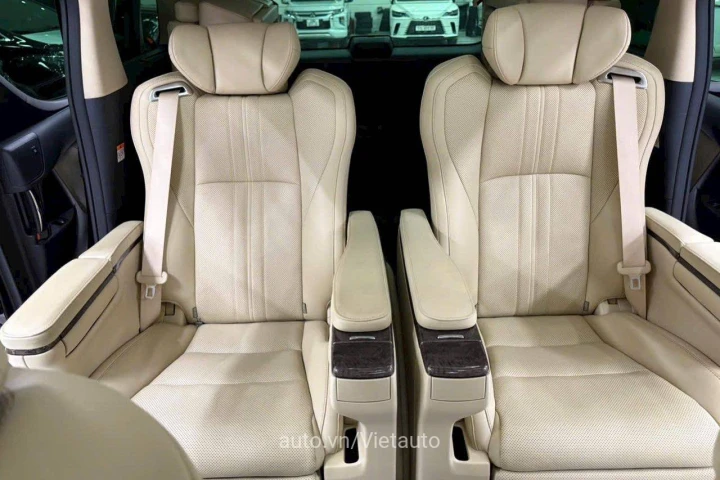 Toyota Alphard 2022