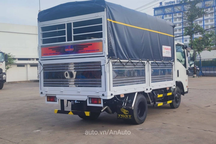 Isuzu Xe tải thùng 2025