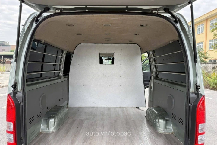 Toyota Hiace 2008