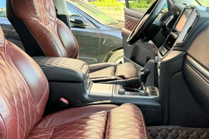 Toyota Land Cruiser 2020