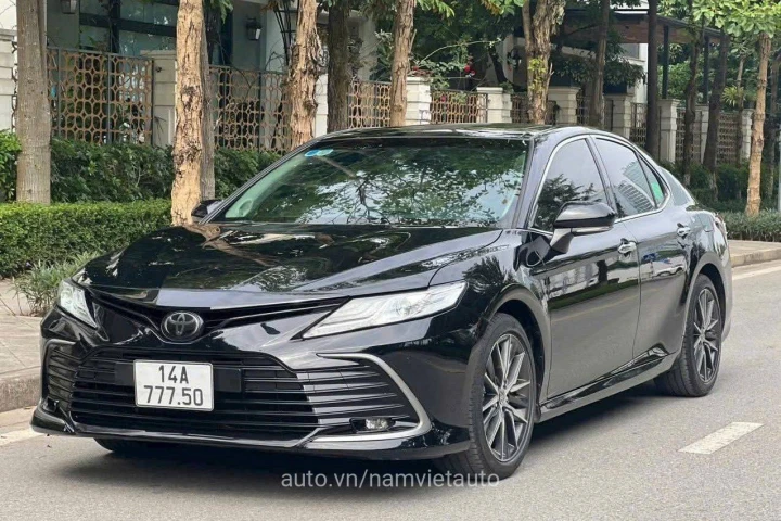Toyota Camry 2023