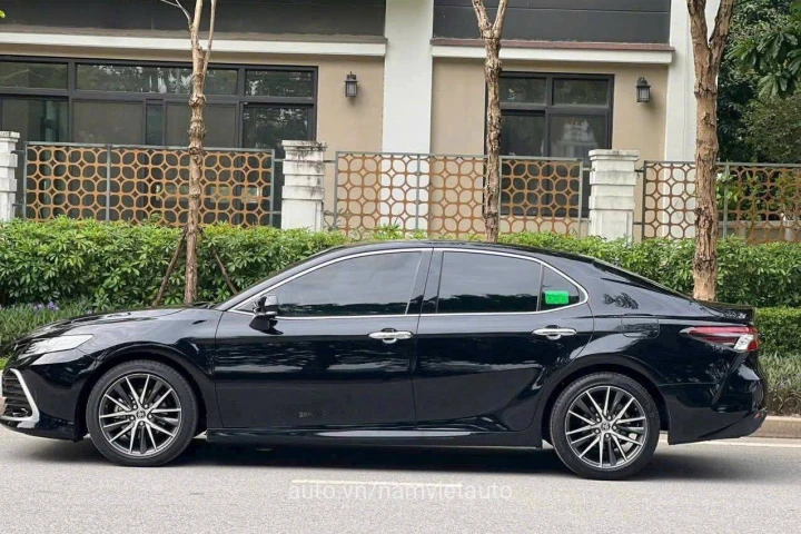 Toyota Camry 2023