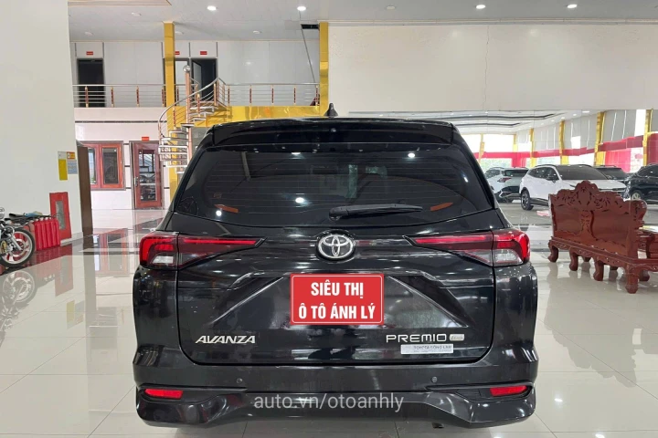 Toyota Avanza Premio MT 2022