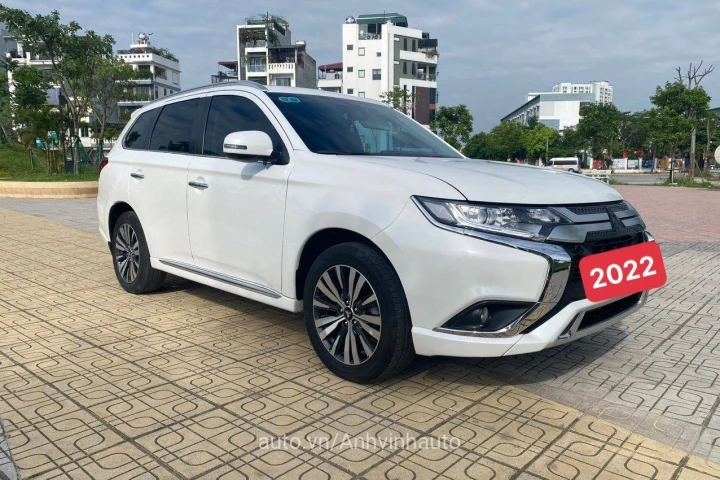 Mitsubishi Outlander 2022
