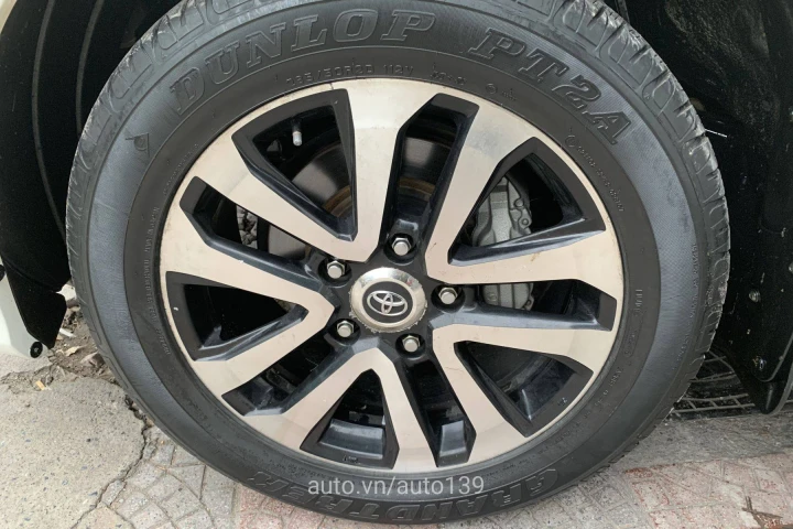 Toyota Land Cruiser 2018