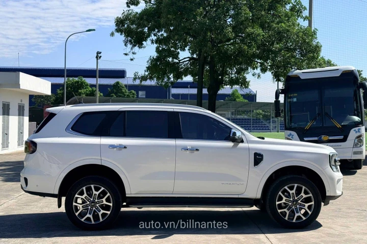 Ford Everest Titanium 2022