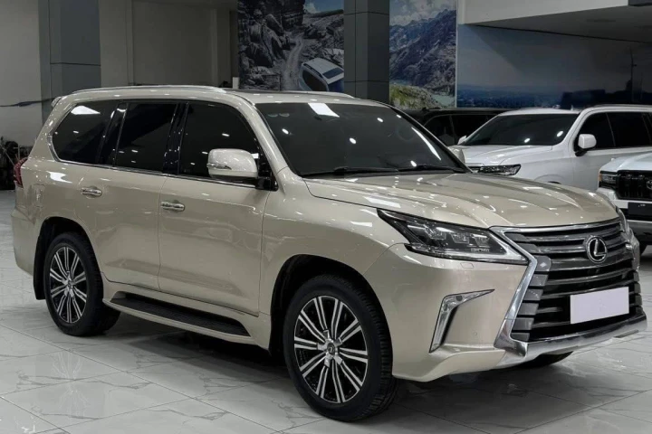 Lexus LX 2018
