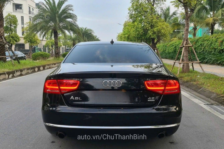 Audi A8 2011